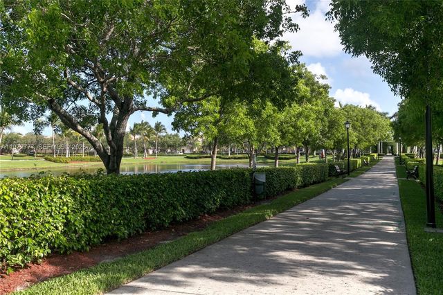 1110 Lemonwood St, Hollywood, FL 33019