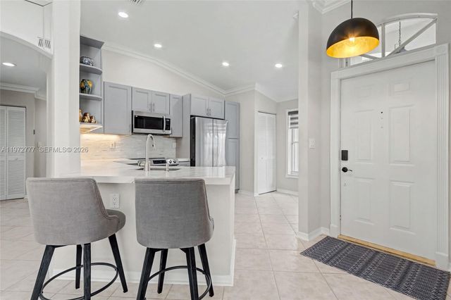 1110 Lemonwood St, Hollywood, FL 33019