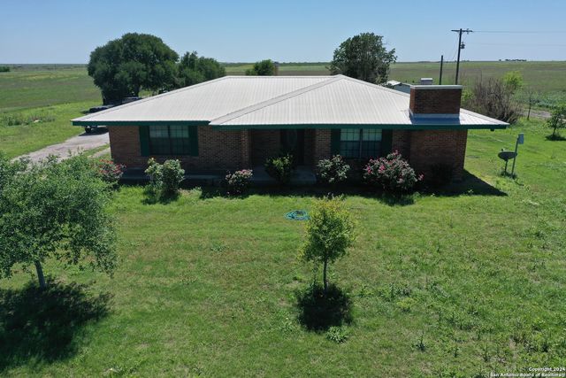 14420 FM 99, Karnes City, TX 78118