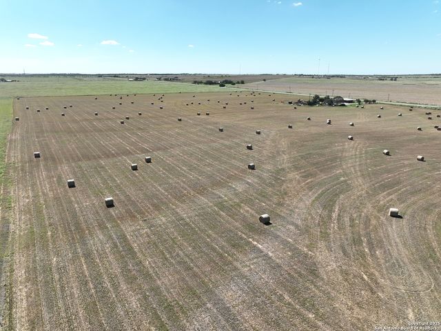 14420 FM 99, Karnes City, TX 78118