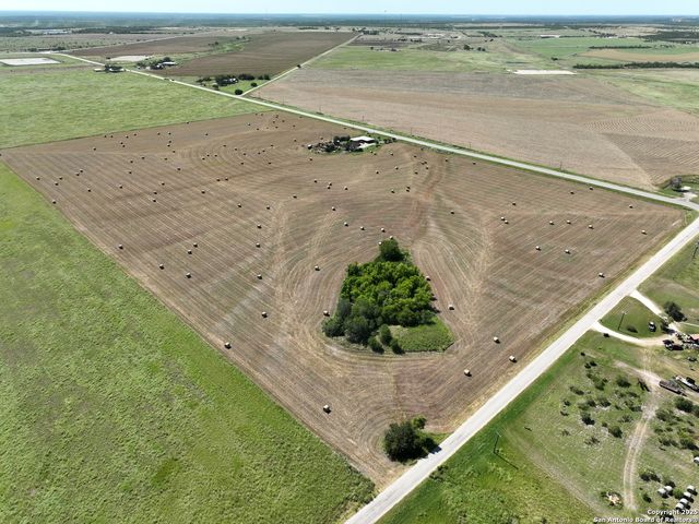 14420 FM 99, Karnes City, TX 78118