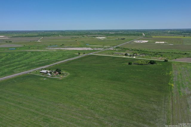 14420 FM 99, Karnes City, TX 78118