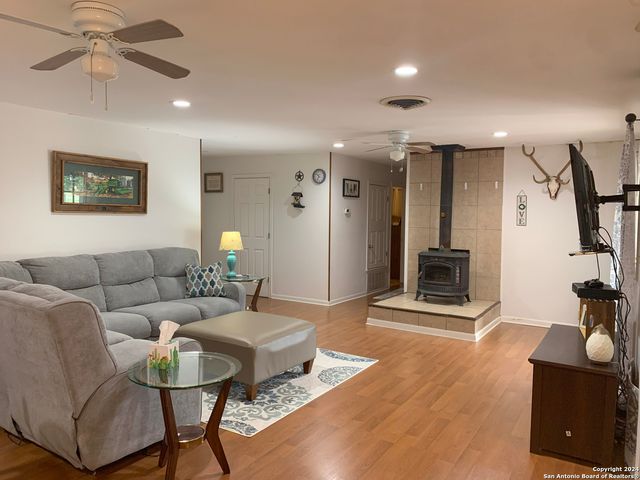 14420 FM 99, Karnes City, TX 78118