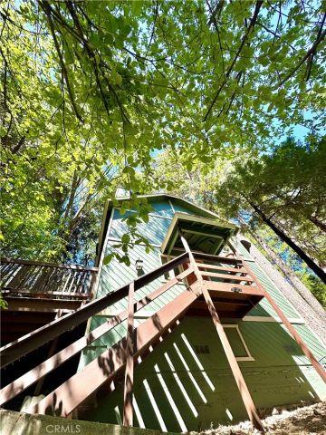 27981 Rainbow Drive, Lake Arrowhead, CA 92352