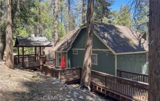 27981 Rainbow Drive, Lake Arrowhead, CA 92352