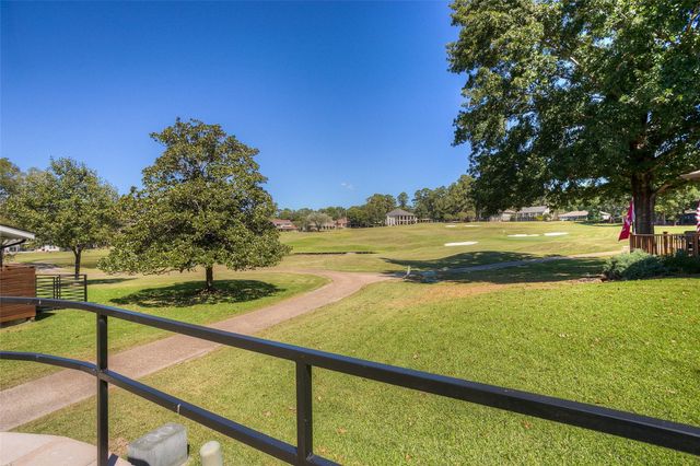 319 Brook Hollow Drive, Huntsville, TX 77340