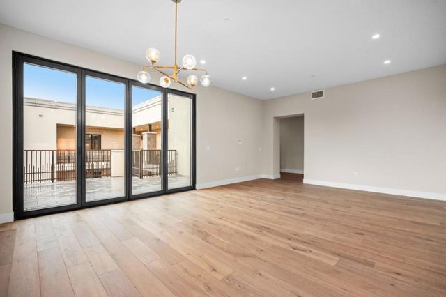237 Hope Street, Mountain View, CA 94041