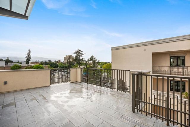 237 Hope Street, Mountain View, CA 94041