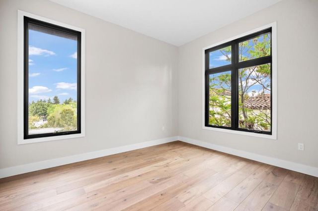 237 Hope Street, Mountain View, CA 94041