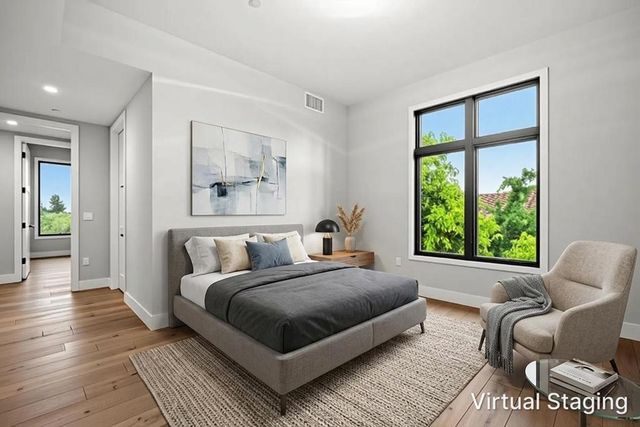 237 Hope Street, Mountain View, CA 94041