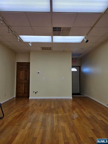 14 Brinkerhoff Avenue, Palisades Park, NJ 07650