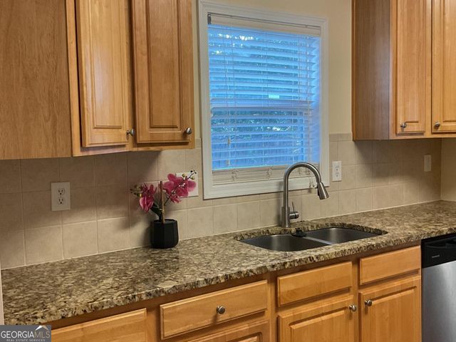 1161 Rose Terrace Circle, Loganville, GA 30052
