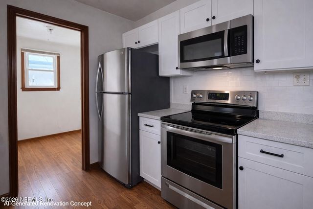 1139 DE PAUL Drive, Jacksonville, FL 32218