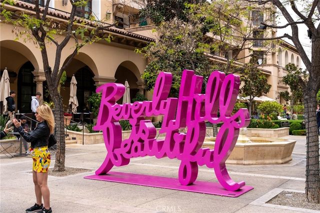 9330 Clifton Way 301, Beverly Hills, CA 90210