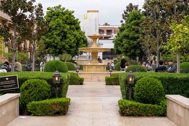 9330 Clifton Way 301, Beverly Hills, CA 90210