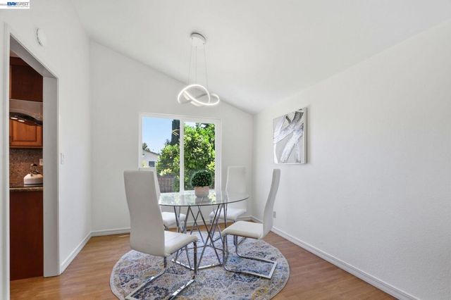 1170 Bennett Ct, Fremont, CA 94536