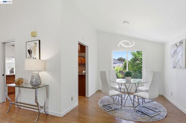 1170 Bennett Ct, Fremont, CA 94536