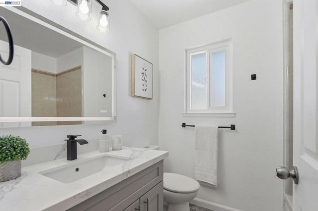 1170 Bennett Ct, Fremont, CA 94536