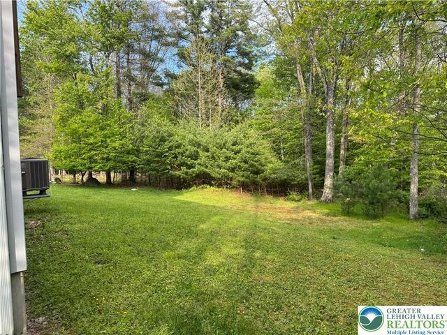 506 Cornerstone Way, East Stroudsburg, PA 18301