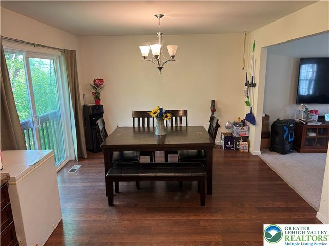 506 Cornerstone Way, East Stroudsburg, PA 18301