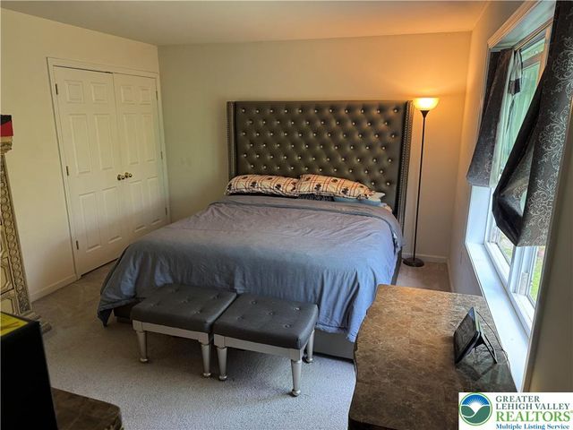 506 Cornerstone Way, East Stroudsburg, PA 18301