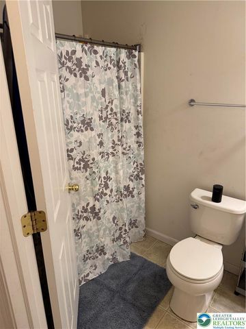 506 Cornerstone Way, East Stroudsburg, PA 18301