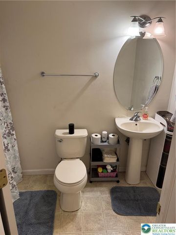 506 Cornerstone Way, East Stroudsburg, PA 18301