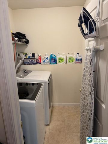 506 Cornerstone Way, East Stroudsburg, PA 18301