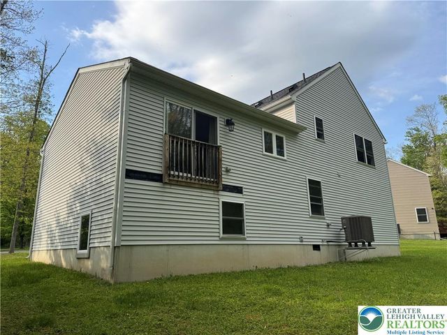 506 Cornerstone Way, East Stroudsburg, PA 18301