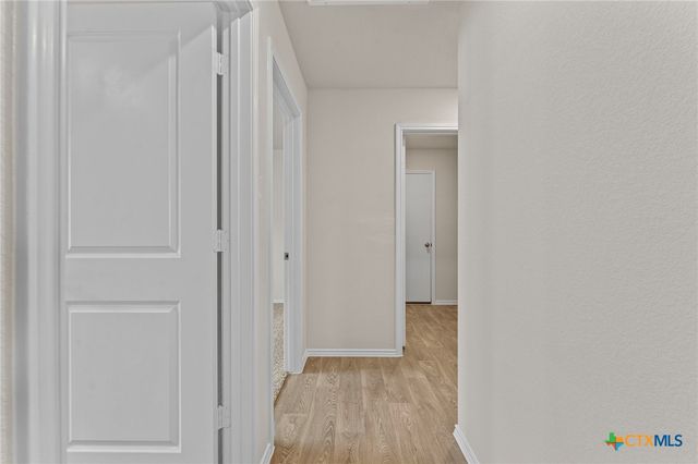 210 Langston Drive, Uhland, TX 78640