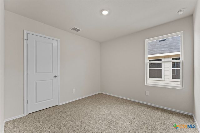 210 Langston Drive, Uhland, TX 78640