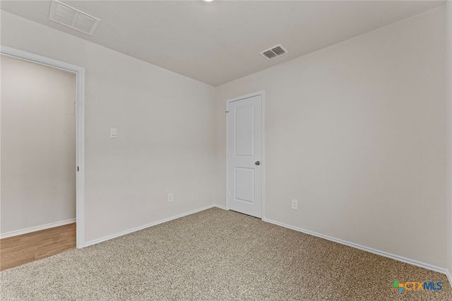 210 Langston Drive, Uhland, TX 78640