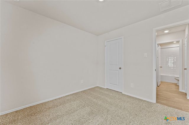 210 Langston Drive, Uhland, TX 78640