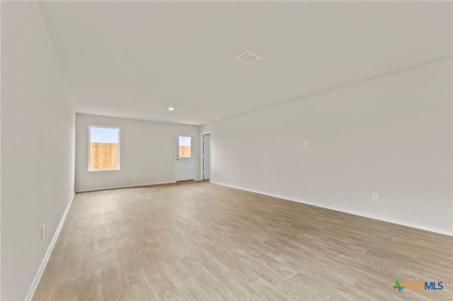 210 Langston Drive, Uhland, TX 78640