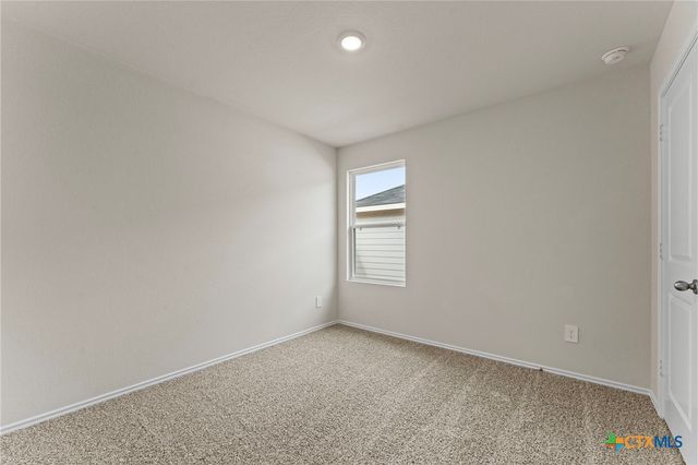 210 Langston Drive, Uhland, TX 78640