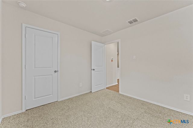 210 Langston Drive, Uhland, TX 78640