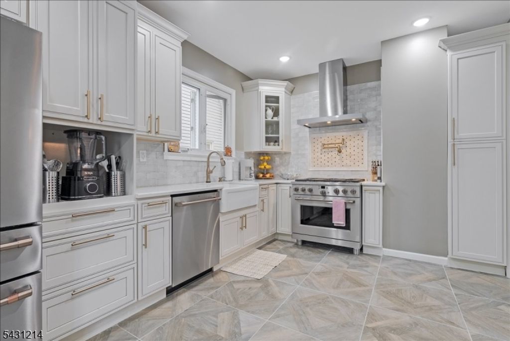 25 Woodland Ave, Nutley Twp., NJ 07110 — photo 4