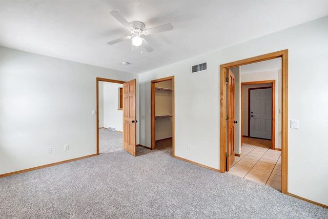 1926 RIVER HILL COURT, Suamico, WI 54313