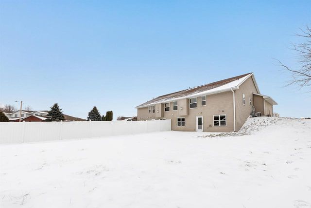 1926 RIVER HILL COURT, Suamico, WI 54313
