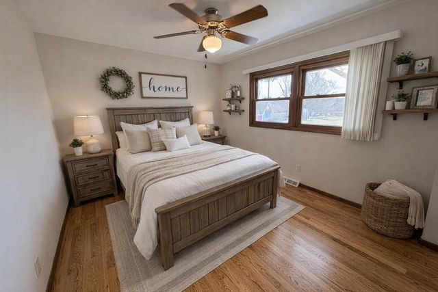 7622 S Lenox AVENUE, Oak Creek, WI 53154