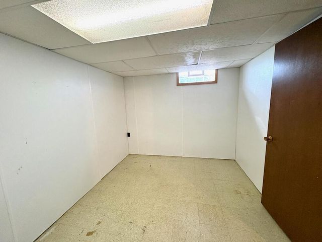 7622 S Lenox AVENUE, Oak Creek, WI 53154