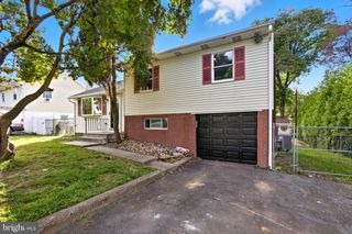 166 N HAWTHORNE AVE, Langhorne, PA 19047
