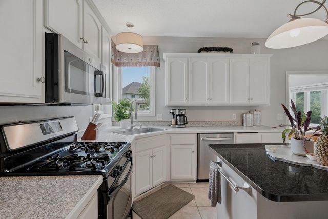 10196 Stony Creek Drive, Woodbury, MN 55129