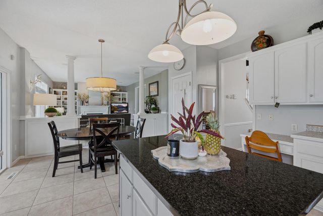 10196 Stony Creek Drive, Woodbury, MN 55129