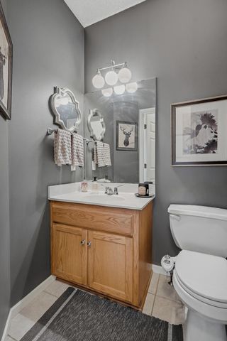 10196 Stony Creek Drive, Woodbury, MN 55129