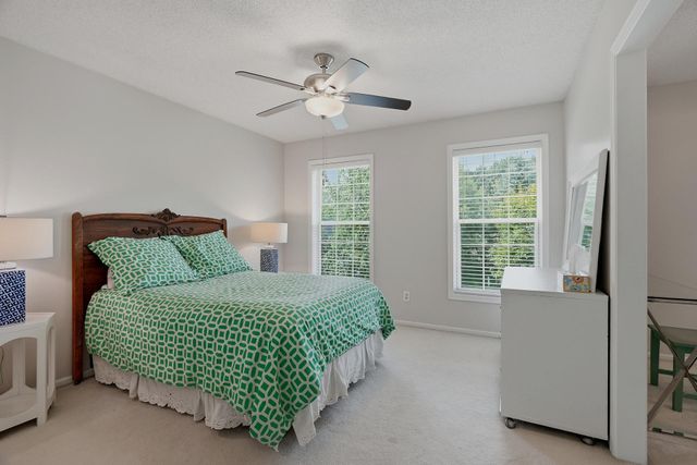10196 Stony Creek Drive, Woodbury, MN 55129
