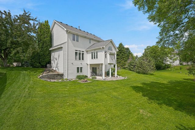 10196 Stony Creek Drive, Woodbury, MN 55129