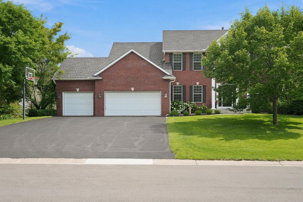 10196 Stony Creek Drive, Woodbury, MN 55129