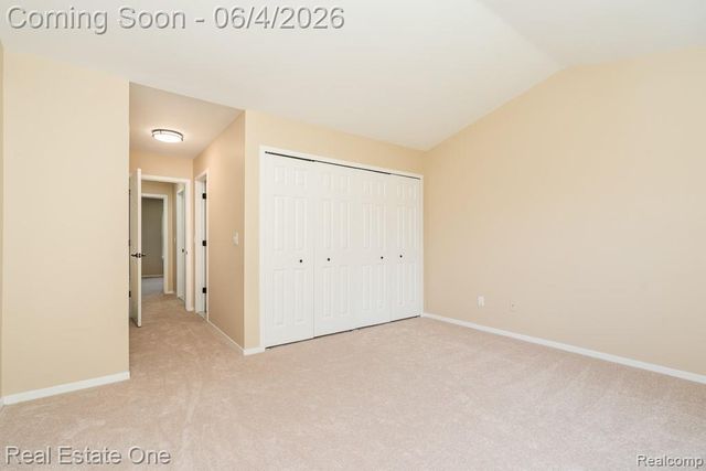283 Whispering Hill, Commerce Charter Township, MI 48390