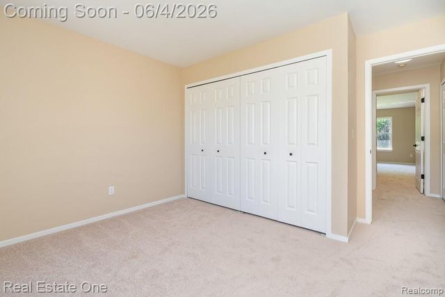 283 Whispering Hill, Commerce Charter Township, MI 48390